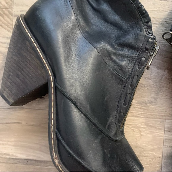 Anthropologie Miss Albright Philadelphia Front Zipper Leather Peep Toe Booties - Picture 4 of 15